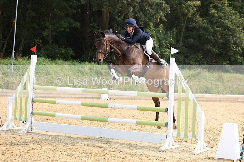 3E7A2471 - Class 8: Senior Newcomers/1.10m open