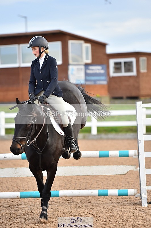 231122A-100916-00019 - Cls 1 British Novice & 90cm Open