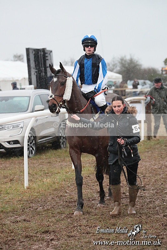 PtP 260125 1042 - Cocklebarrow Point-to-Point racing with the Heythrop Hunt 26/01/25