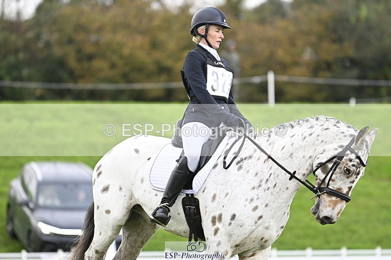 251023A-133433-04094 - D-323-Hannah.Flowerday