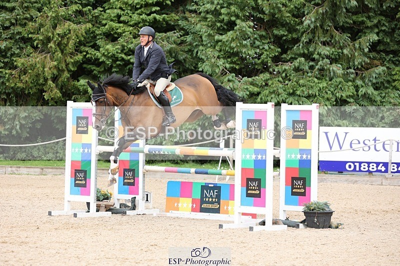 240711-160847-29321 - Cls 124 Foxhunter