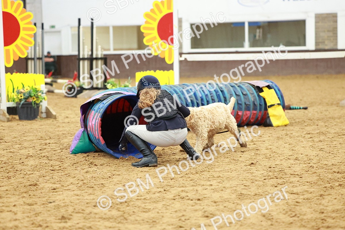 SBM_002167 - Class 3 - Horse & Hound (60cm)