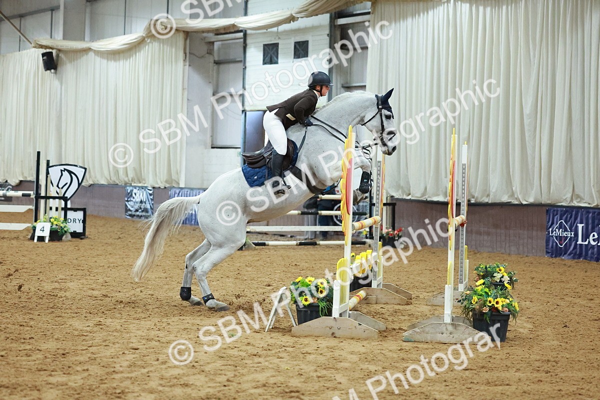 SBM_007288 - Class 19 - Senior Newcomers 1.10m