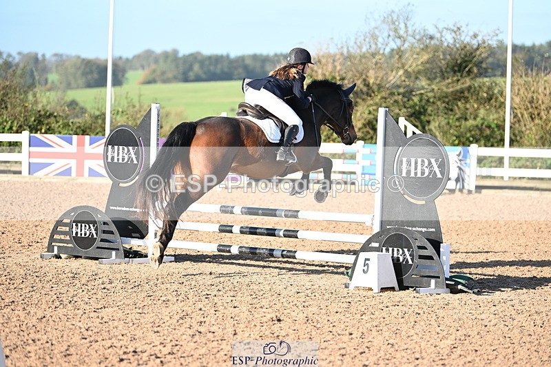 241026A-102000-00118 - SAT Cls 3 Pony Intro 70cm