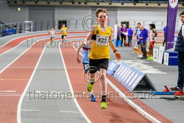 Age26SUN-910376 - Track Male Set Two