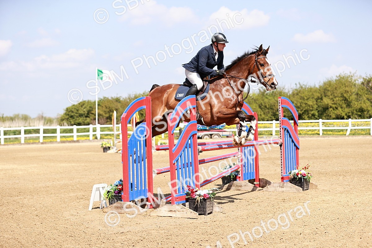  - Class 23 - Senior 1.05m