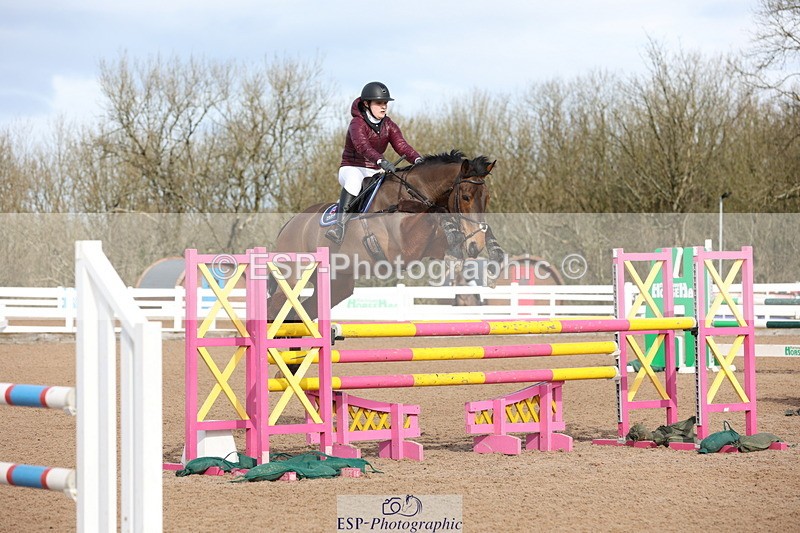 240223A-113203-00894 - Cls 4 Snr 1.05m Open