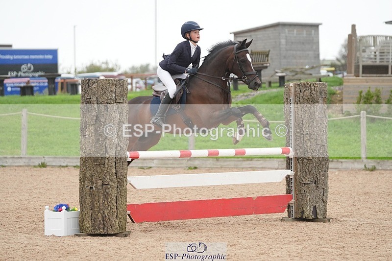 250920-114816-00800 - Cls 9 Pony Newcomers and 1m