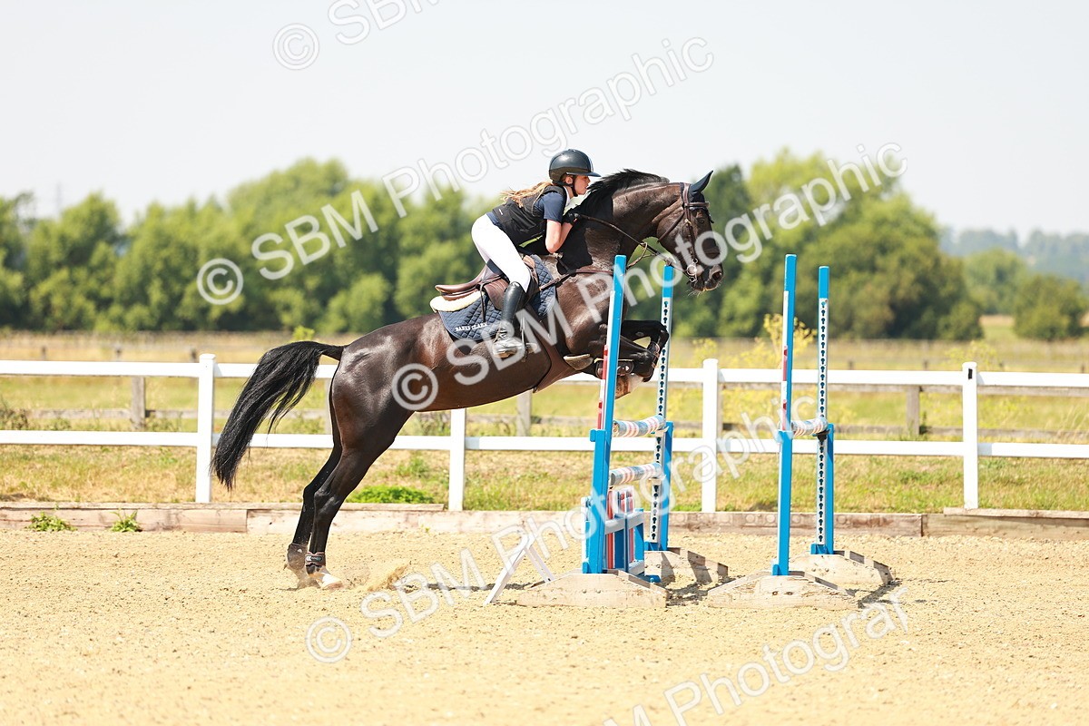 SBM_001362 - Class 4 - Senior Newcomers - 1.10m