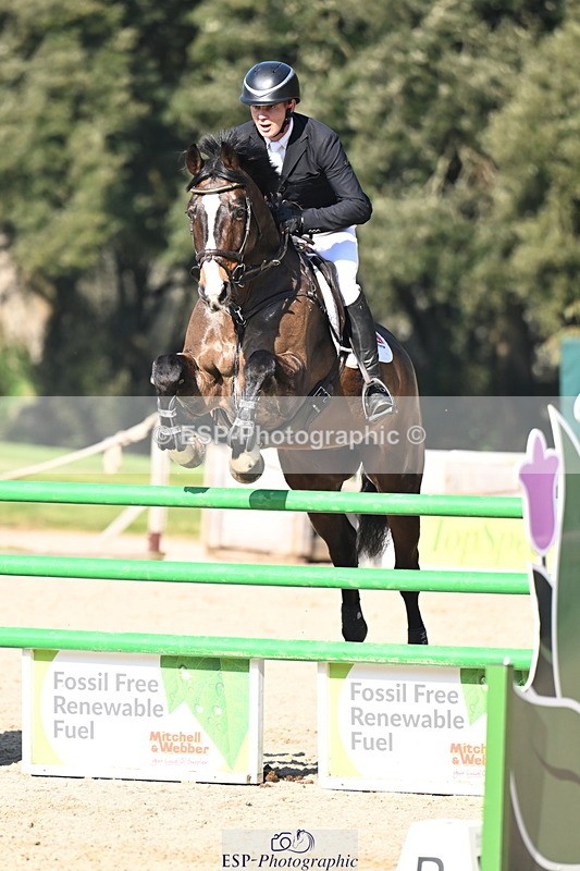 260321A-144610-00980 - 6 Foxhunter 1m 20 Open