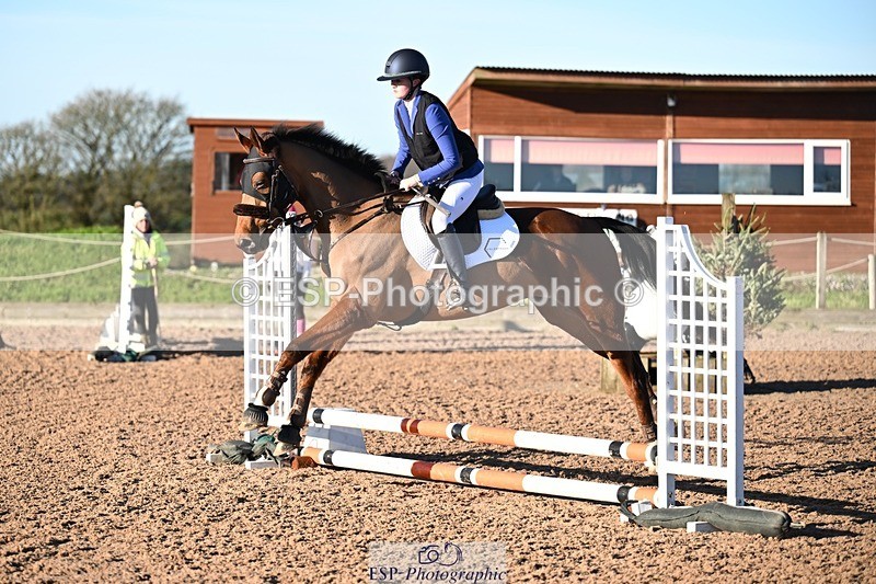 251130-102345-01368 - Cls 18 50cm Clear Round