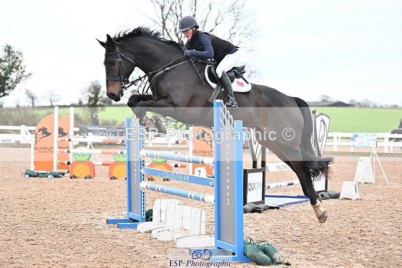 241206-124203-00794 - Cls 5 Newcomers and 1.10m Open