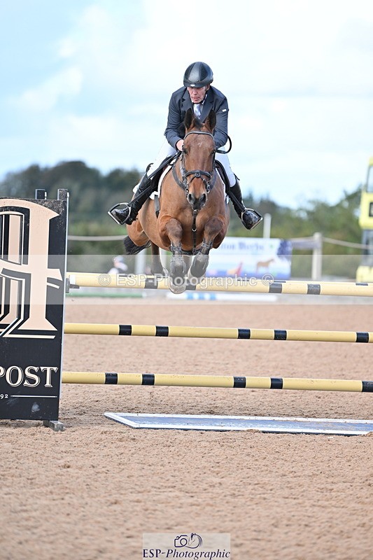 231014A-121848-04534 - Cls 19 1.15m Members Cup