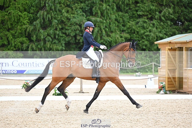 240524-113930-08964 - 520-LONDON_52-Laura_Collett