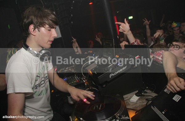 netsky - Heavy Hitterz: (M - Z)