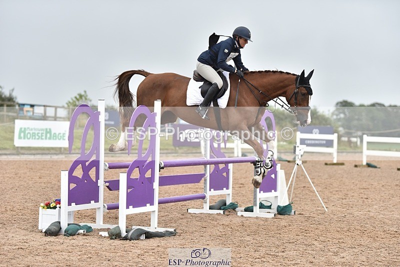 250830-115944-00873 - B-064-Amy.Tough