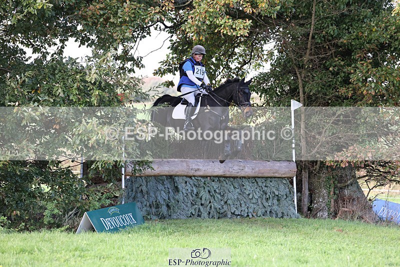 241025-144515-09142 - 219-Sam.Jennings-MONBEG.IGUASSU