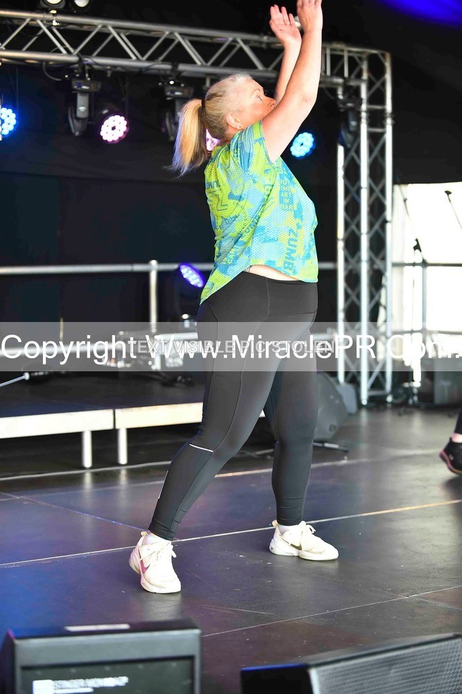 SH4_0134 - Zumba with Sara Ann.