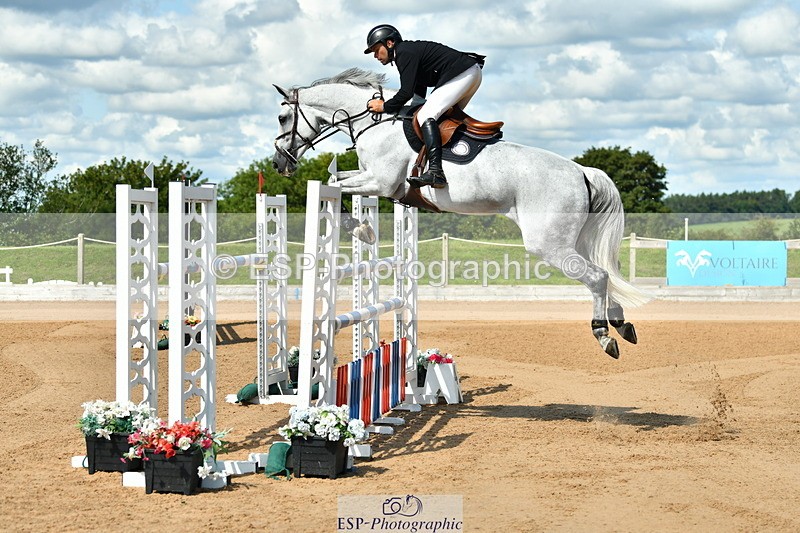 230720A-104919-01980 - Cls 5, 2 Star Medium 1.35m