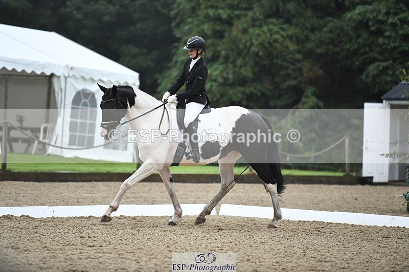 240720-113448-04339 - 123-Michelle_Wallis-Alvescot_Winning_Mood