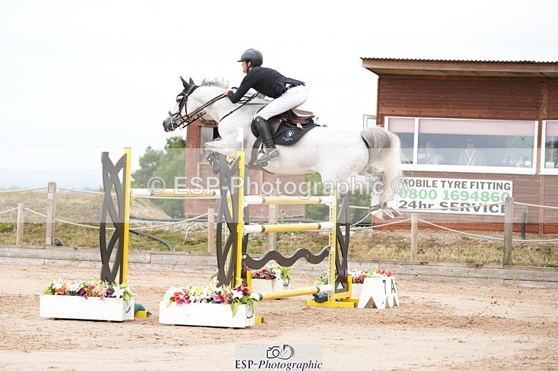 250718-113959-10076 - Cls 2, 3 Star Small Tour Break til End