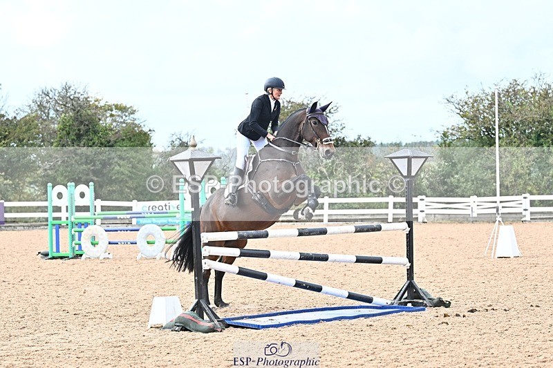 261014-125141-00503 - Cls  05 Snr Newcomers & 1.10m Open