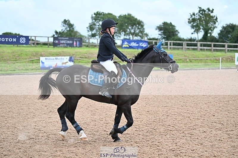 240813-161606-00196 - Clear round & 60cm