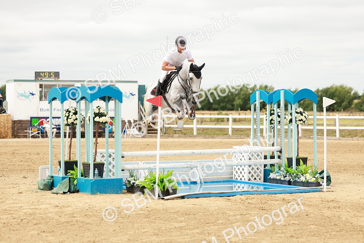 SBM_017549 - Class 21 - Senior Newcomers Championship 2d Rd