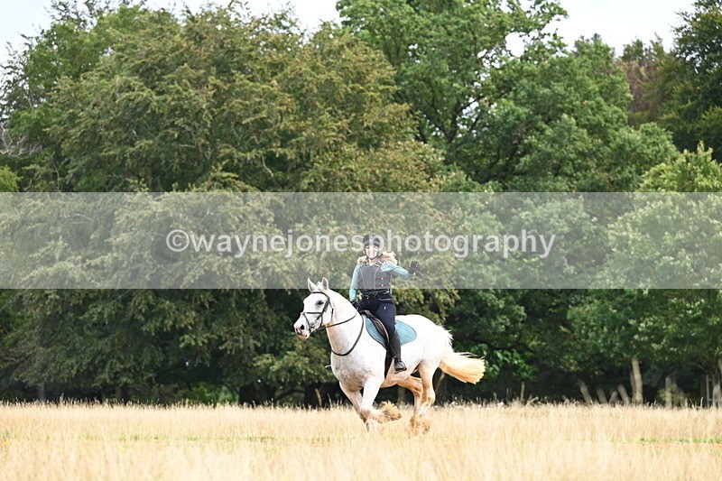 DSC_6927 - Time at Statue 12:45 to 13:15