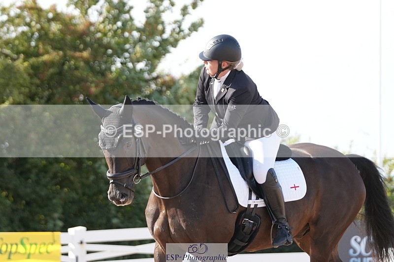 250906-162021-05018 - 049-Laura.ColeGavin.10