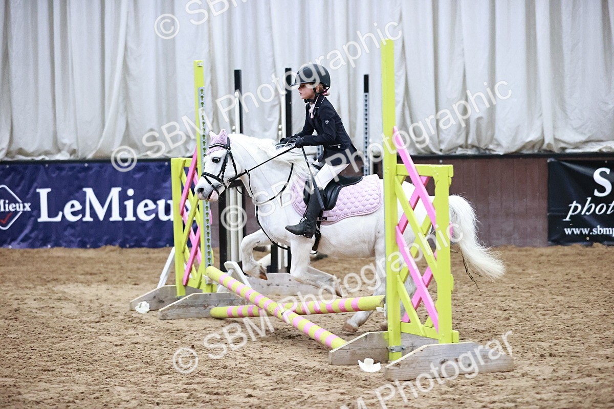 SBM_000130 - Class 1 - Cross Pole Jumping 30cm 40cm