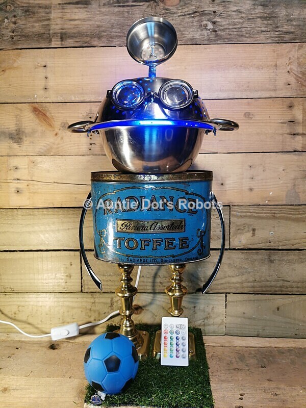 Toffee - EFC themed robot - Robot Lights