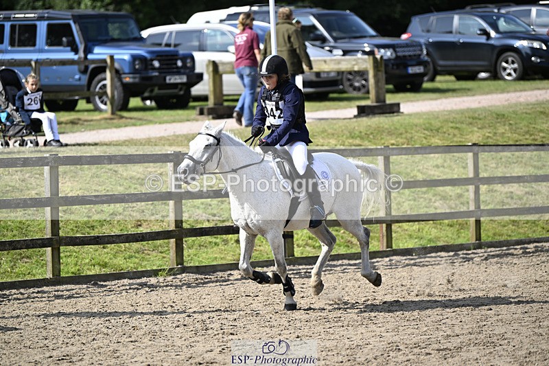 240823X-104009-15333 - 60cm R2 9.30 to 11.00