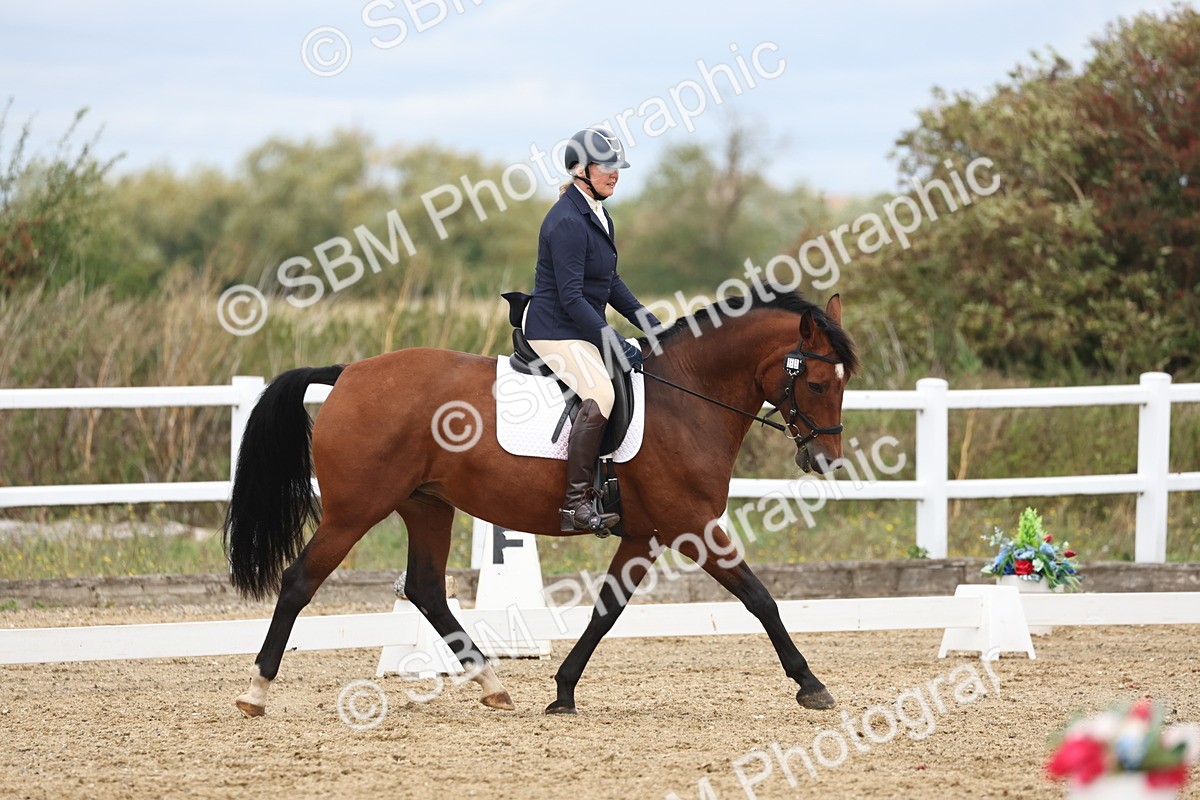 SBM_002572 - Class 7 - Novice 2 Warm Up