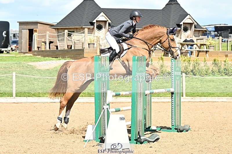 250416-133454-01147 - Cls 4 Newcomers and 1.10m