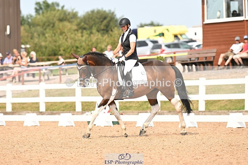 250816-154316-06246 - 123-Lorraine.MorrisLissyegan.Coloured.Lady