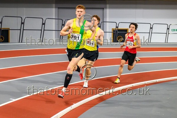 SenInd26-819919 - Track Male Set One