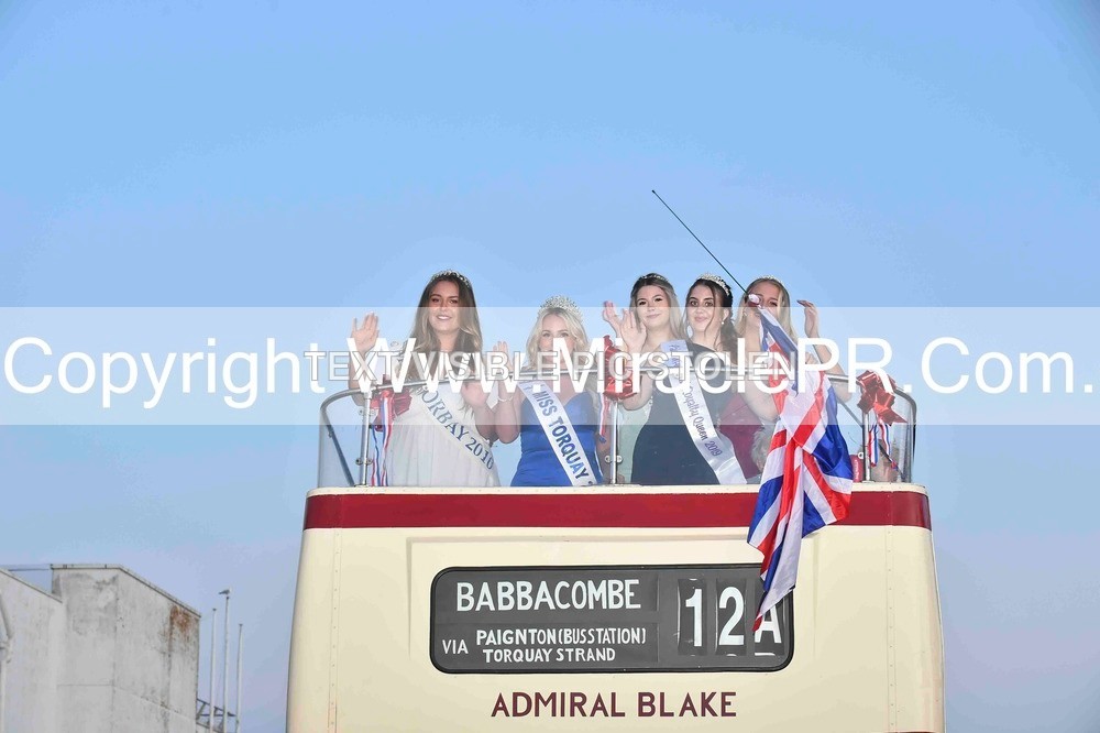 SH4_4015 - Carnival Procession.