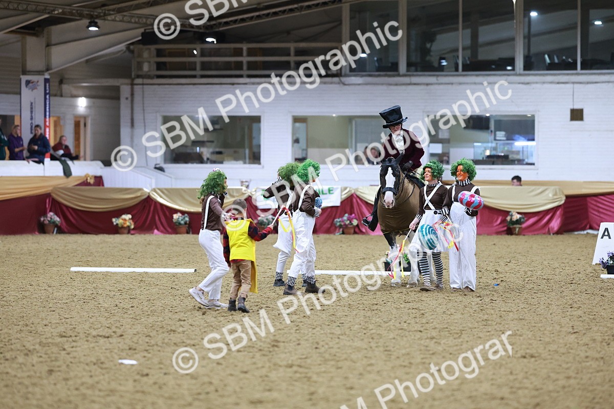 SBM_10518 - Class 62 - Strictly Fancy Dress-Age
