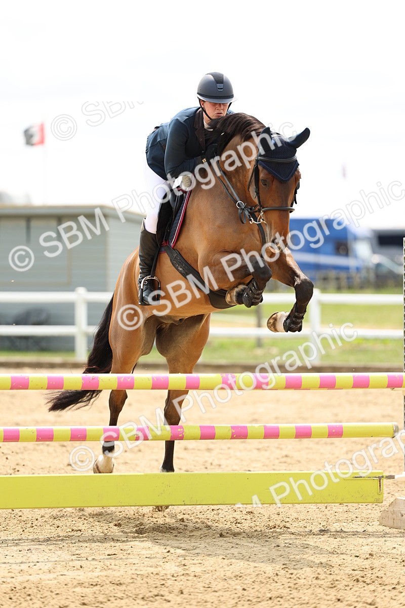 SBM_005619 - Class 17 - Senior Discovery - 1.00m