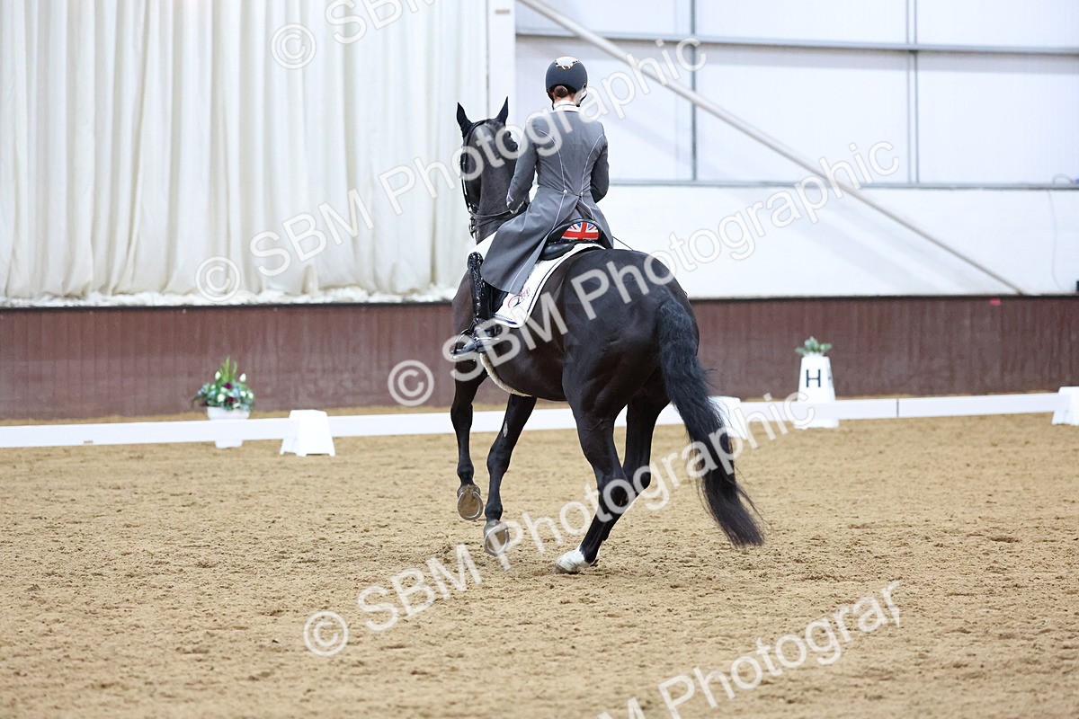 SBM_009558 - Class 14 - FEI Grand Prix - 19.27-20.27
