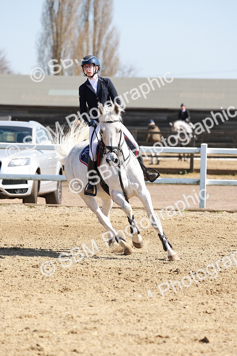 SBM_004562 - Class 17 - Senior Newcomers - 1.10m