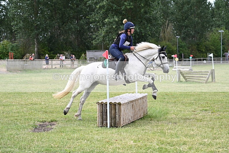 WJ7_5165 - 60cm XC Time 10:17 to 10:49