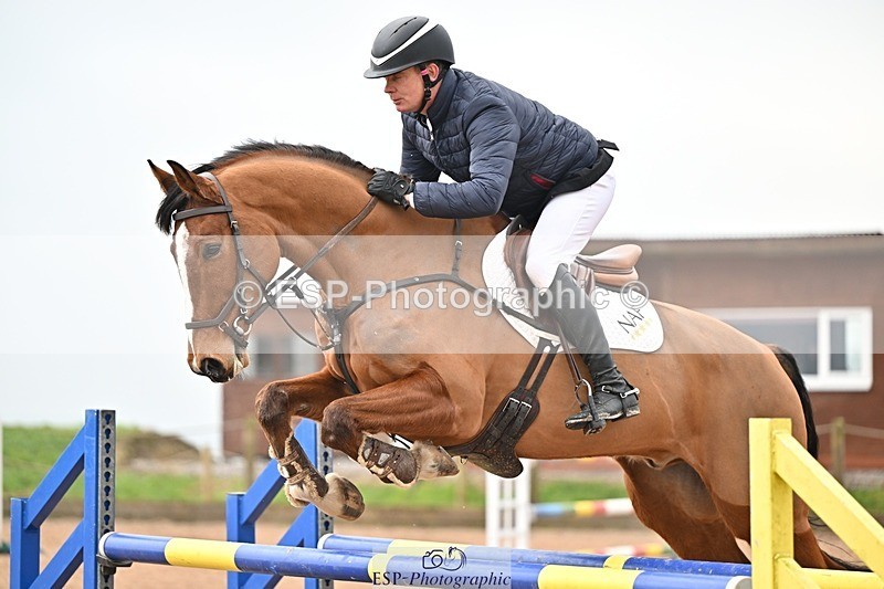 250122-141213-00590 - Cls 6 Foxhunter and 1.20m