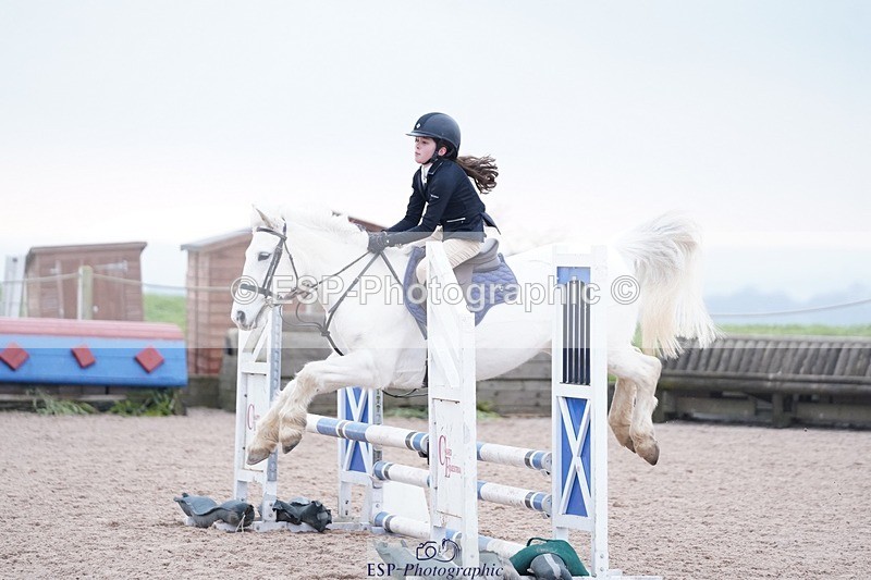 250209-134302-01975 - Cls 30+31 Stepping Stones and Winter-Summer