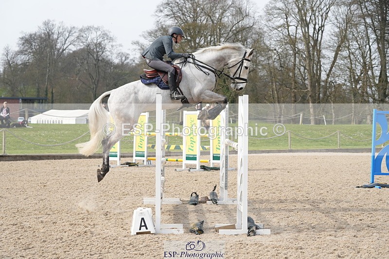 260322A-140826-01920 - 13 Foxhunter 1m 20 Open