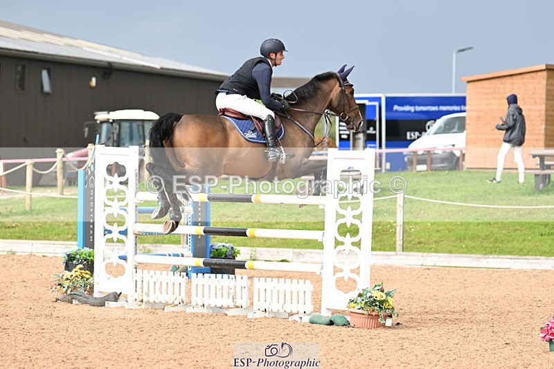 240912A-145050-02269 - Cls 5 National 1.30m Open