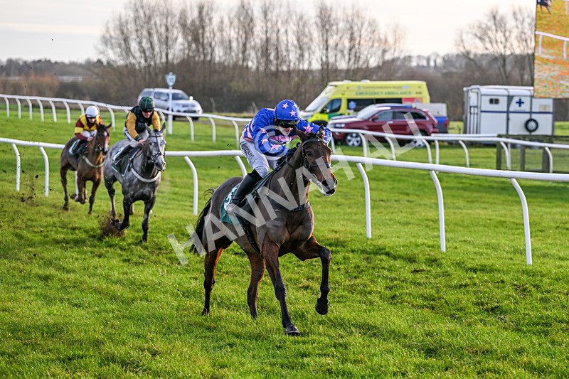 161225-Race 4-Noonetellsmenothin-8481 - Race 4