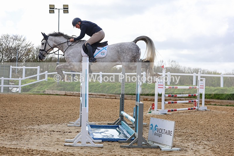 3E7A2277 - Class 8: Senior Foxhunter/1.20 open