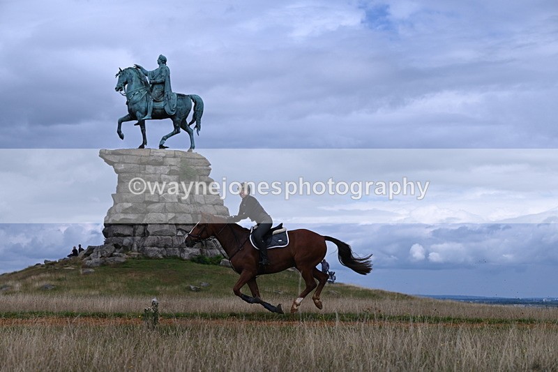 DSC_7799 - Time at Statue 13:16 to 13:52